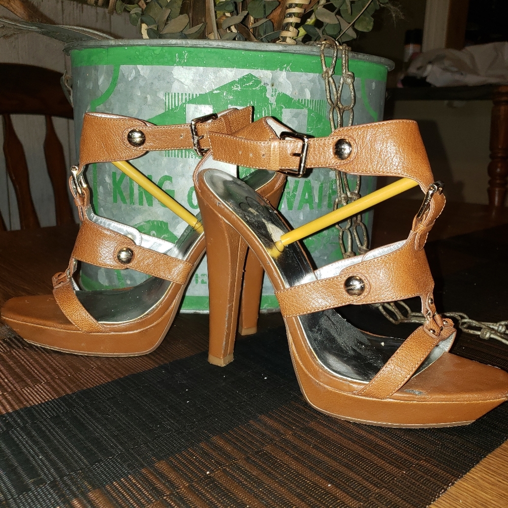 Jessica Simpson heels